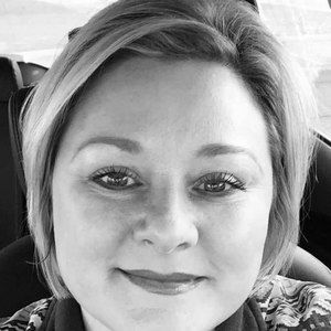 Meet your Posher, Leigh